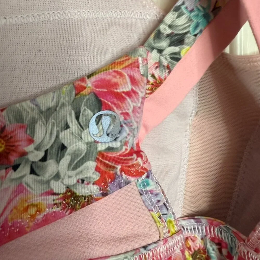 Lululemon Run: Stuff Your Bra II‎ Flowabunga Mini Multi / Bleached Coral Women 6